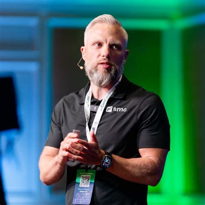 Do you have to pay for SideReel?
